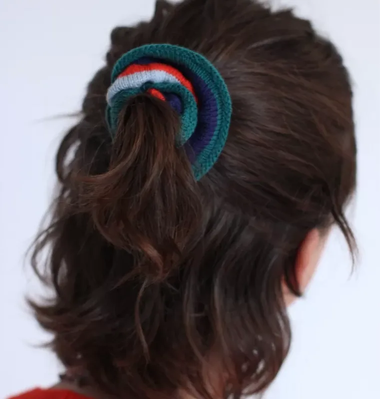 chouchou multicolore bleu vert rouge 100% laine mérinos d'Arles tricotée en jersey en France à Nice à la demande