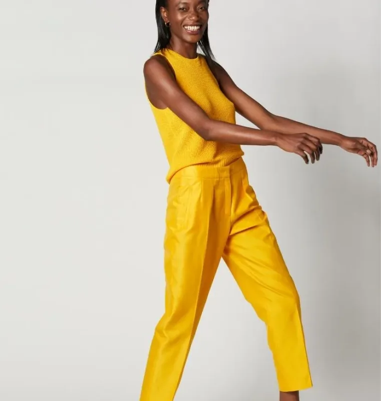 top-en-lin-jaune-soleil-femme-made-in-France-master-of-linen-col-rond-cotes-perlees